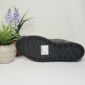 clarks sharon hop wedge bootie